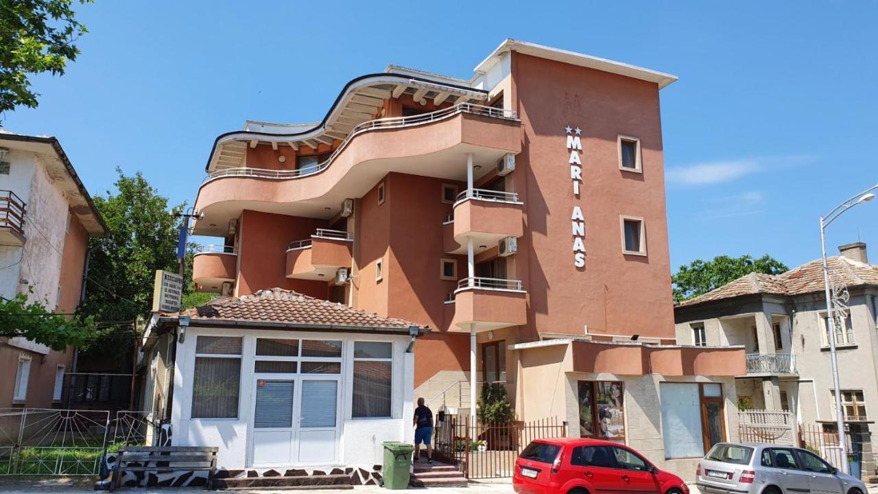 Marianas Guesthouse Obzor Exterior photo