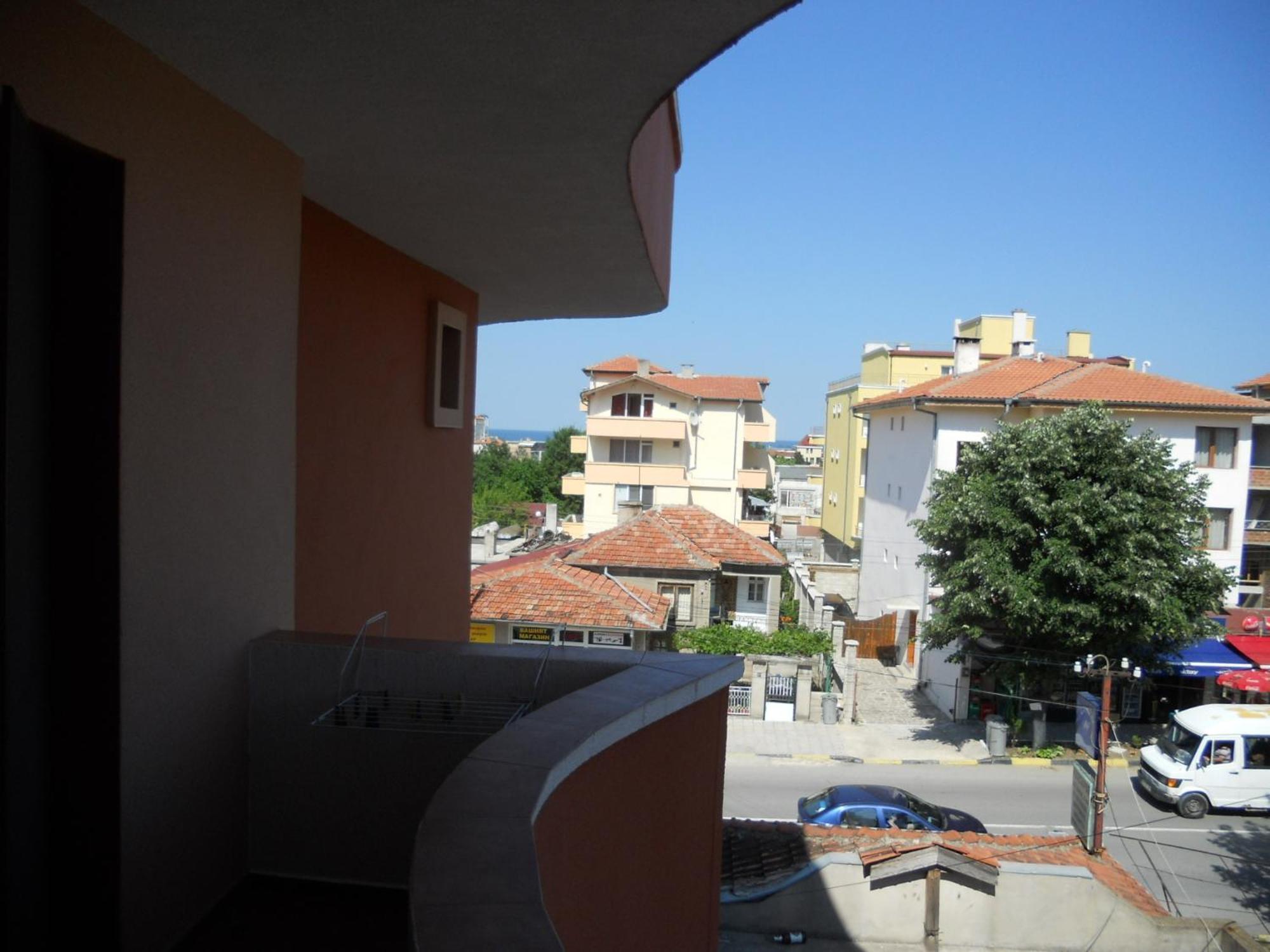 Marianas Guesthouse Obzor Exterior photo