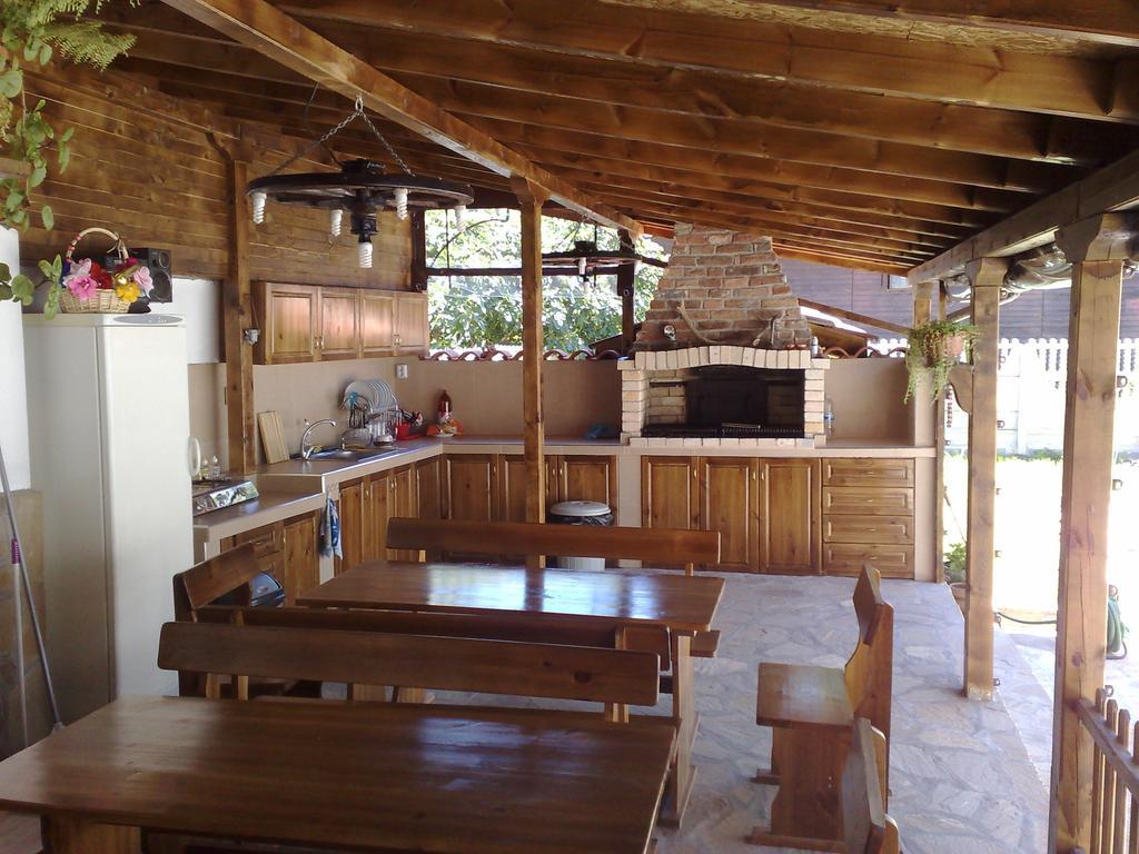 Marianas Guesthouse Obzor Room photo